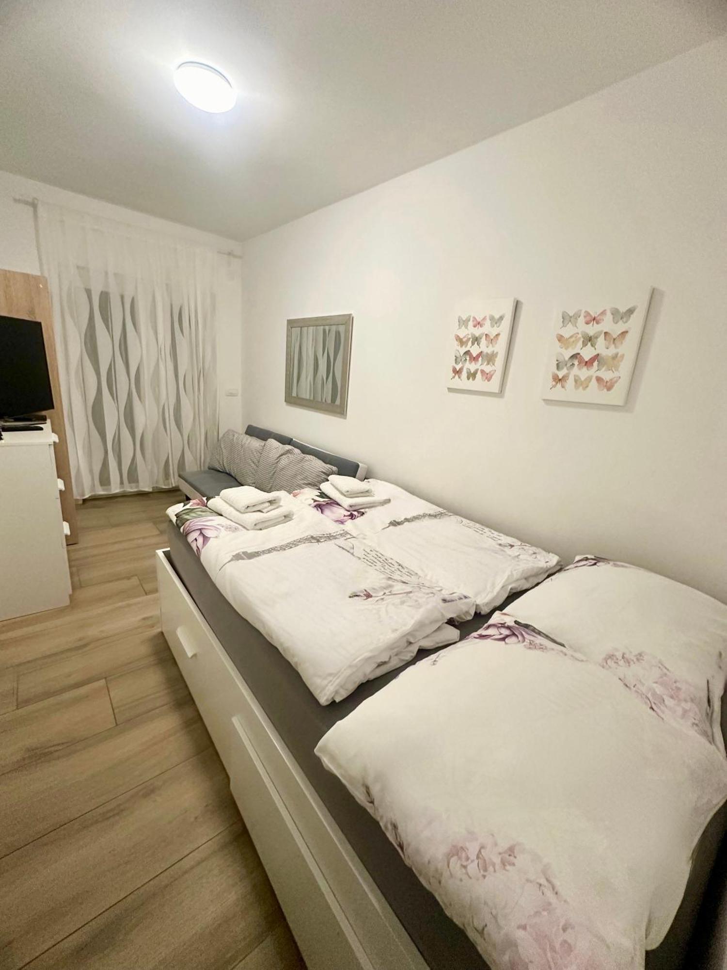 Nikola Apartmani Crikvenica Eksteriør bilde